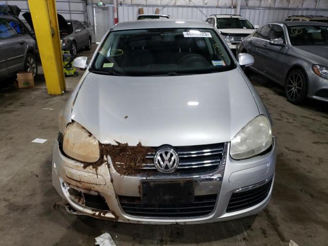 3VWPG71K76M831811 - 2006 VOLKSWAGEN JETTA VALUE SILVER photo 5