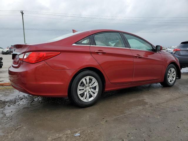 5NPEB4AC7CH379375 - 2012 HYUNDAI SONATA GLS RED photo 3