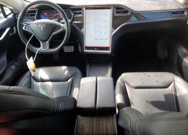 5YJSA1E49GF136517 - 2016 TESLA MODEL S შავი ფოტო 8