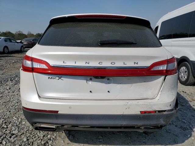 2LMPJ6LR2HBL35067 - 2017 LINCOLN MKX RESERVE WHITE photo 6