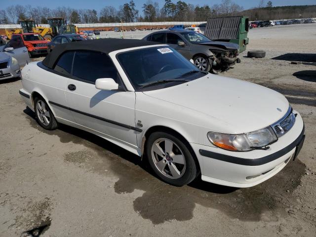 YS3DF78K737011046 - 2003 SAAB 9-3 SE WHITE photo 4