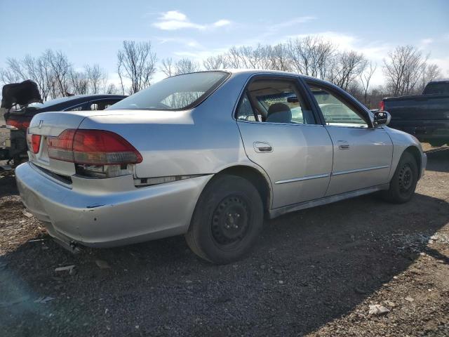 1HGCG66552A015820 - 2002 HONDA ACCORD LX SILVER photo 3