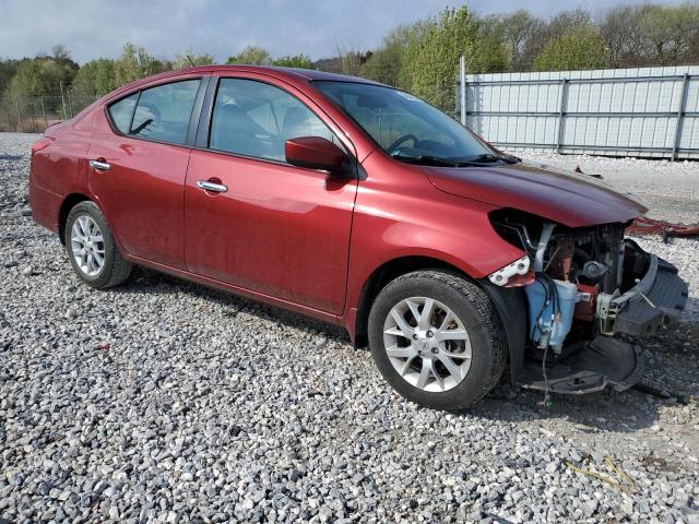 3N1CN7APXJL869781 - 2018 NISSAN VERSA S RED photo 4