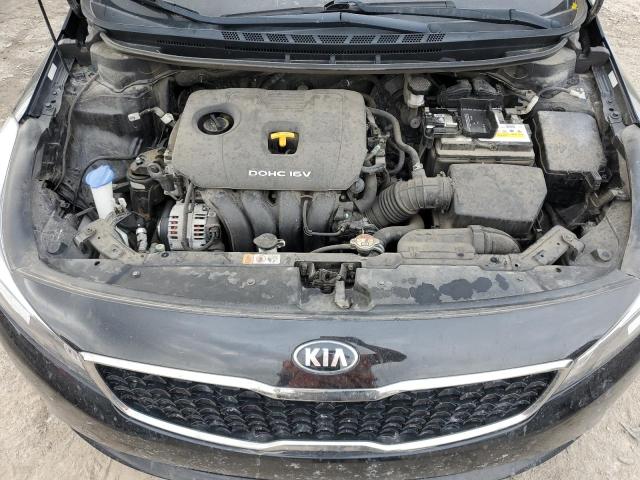 3KPFK4A70JE254856 - 2018 KIA FORTE LX BLACK photo 11