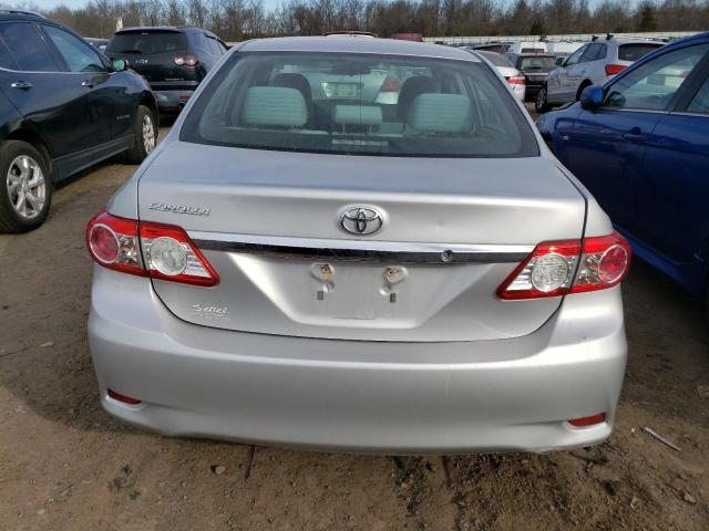 2T1BU4EEXDC990336 - 2013 TOYOTA COROLLA BASE SILVER photo 6