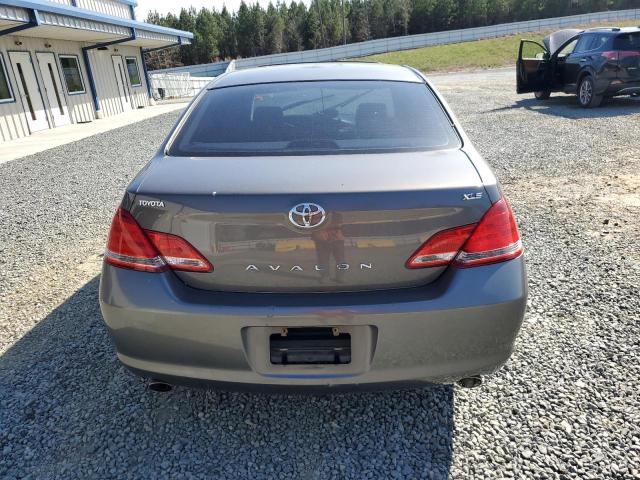 4T1BK36B27U249976 - 2007 TOYOTA AVALON XL GRAY photo 6