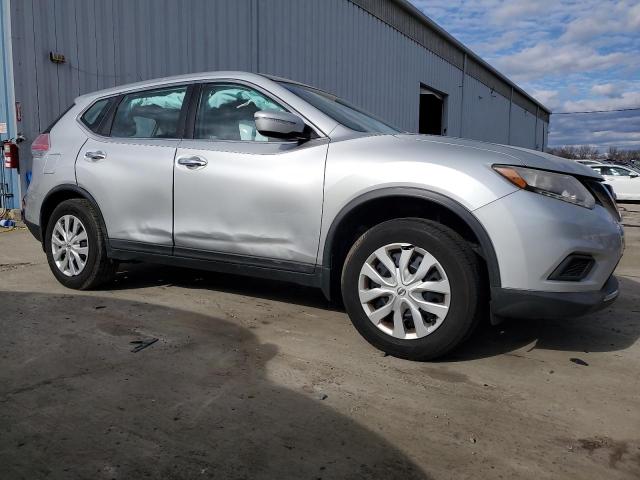 KNMAT2MV9FP581639 - 2015 NISSAN ROGUE S SILVER photo 4