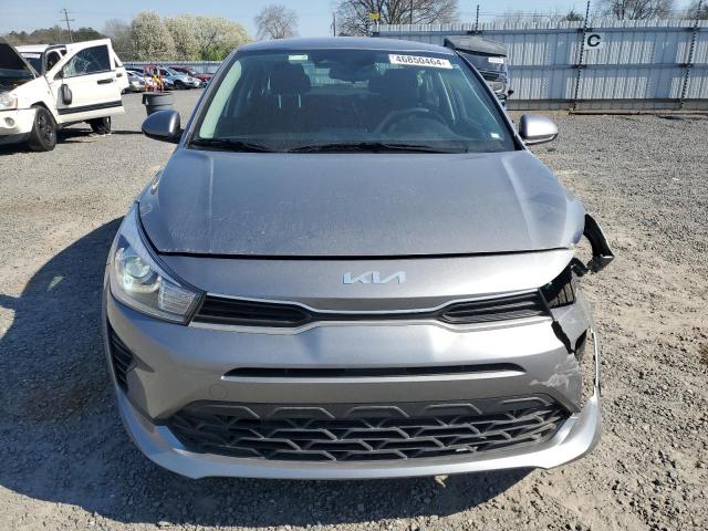 3KPA24AD0PE513709 - 2023 KIA RIO LX GRAY photo 5