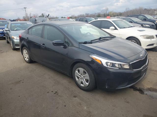 3KPFK4A73JE269707 - 2018 KIA FORTE LX BLACK photo 4