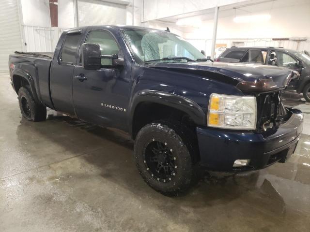 1GCEK19J07Z576534 - 2007 CHEVROLET SILVERADO K1500 BLUE photo 4