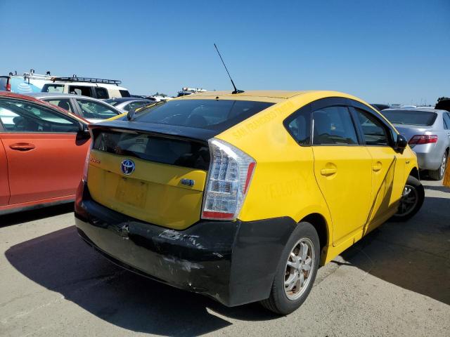 JTDKN3DU8B5328944 - 2011 TOYOTA PRIUS YELLOW photo 3