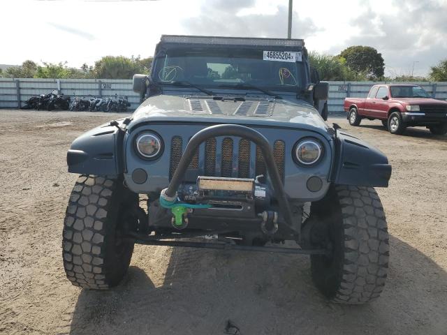 1C4AJWAGXFL527440 - 2015 JEEP WRANGLER SPORT GRAY photo 5