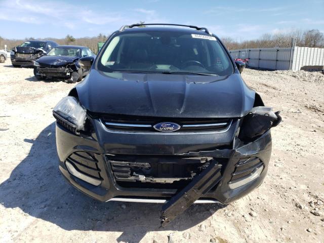 1FMCU9JX8EUA18243 - 2014 FORD ESCAPE TITANIUM BLACK photo 5