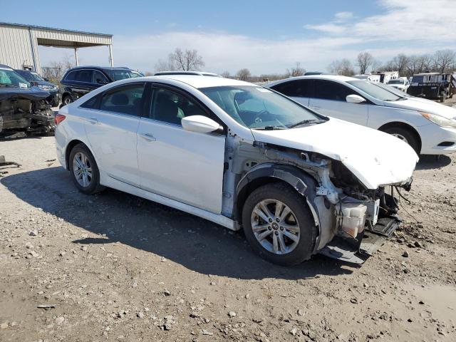 5NPEB4AC1EH943962 - 2014 HYUNDAI SONATA GLS WHITE photo 4