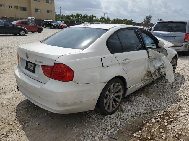 WBAPH7C51BE679481 - 2011 BMW 328 I WHITE photo 3