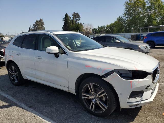 LYV102RK6KB335189 - 2019 VOLVO XC60 T5 WHITE photo 4