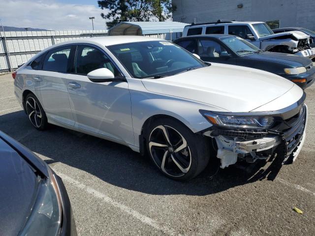 1HGCV1F35JA217398 - 2018 HONDA ACCORD SPORT WHITE photo 4