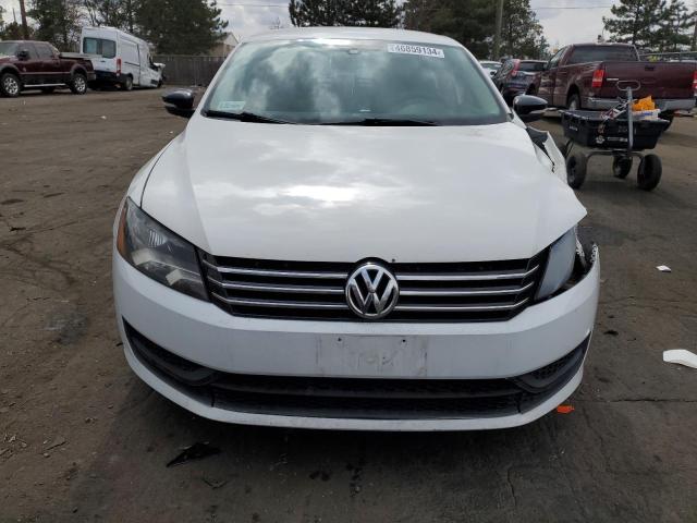 1VWBH7A37DC012523 - 2013 VOLKSWAGEN PASSAT SE WHITE photo 5