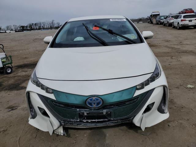 JTDKARFP2H3045045 - 2017 TOYOTA PRIUS PRIM WHITE photo 5