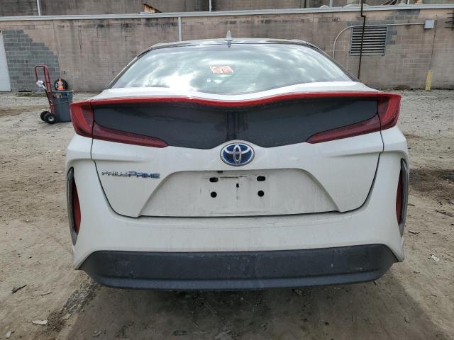 JTDKARFP2H3045045 - 2017 TOYOTA PRIUS PRIM WHITE photo 6