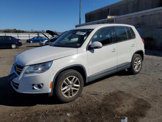 2011 VOLKSWAGEN TIGUAN S, 