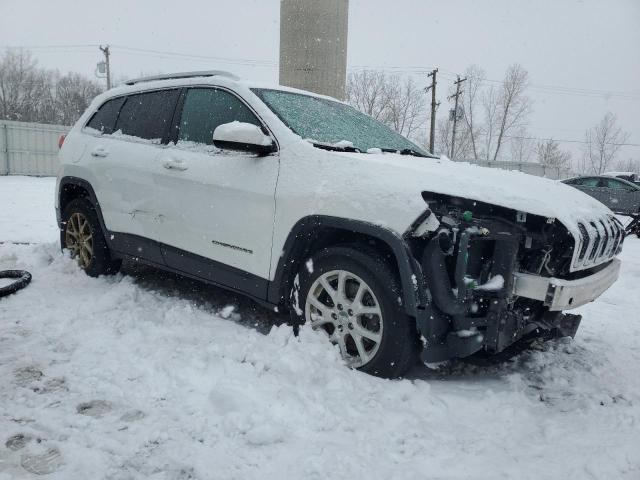 1C4PJMCS9GW360679 - 2016 JEEP CHEROKEE LATITUDE WHITE photo 4