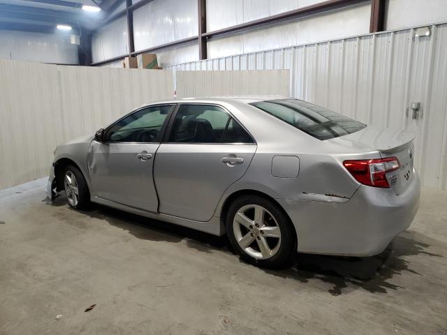 4T1BF1FK7CU507637 - 2012 TOYOTA CAMRY BASE SILVER photo 2
