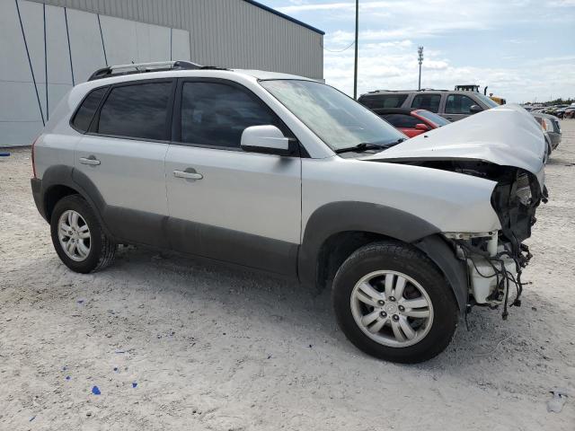 KM8JN12D08U862842 - 2008 HYUNDAI TUCSON SE SILVER photo 4