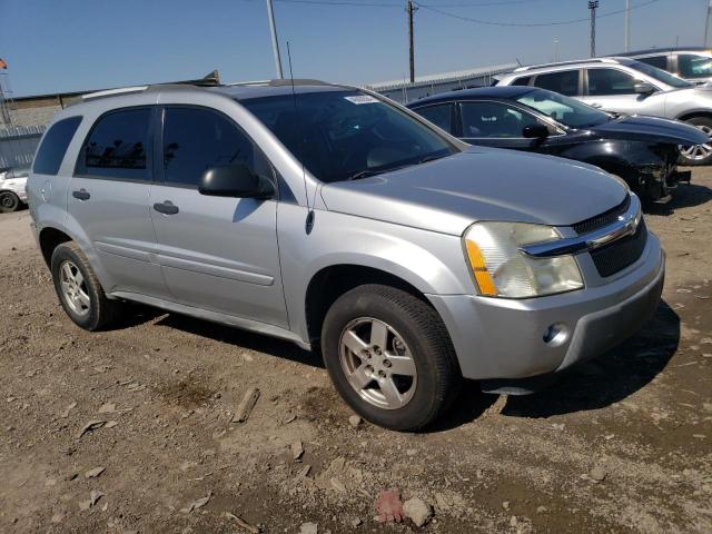 2CNDL13F956133364 - 2005 CHEVROLET EQUINOX LS SILVER photo 4