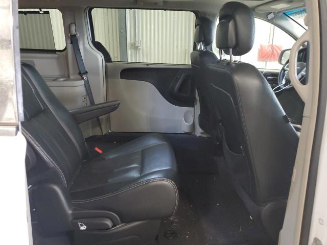 2C4RC1CG4GR286044 - 2016 CHRYSLER TOWN & COU TOURING L WHITE photo 11