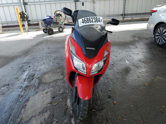 MLHNF0408E5000950 - 2014 HONDA NSS300 RED photo 2