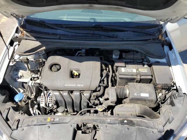 KMHD84LF7HU063825 - 2017 HYUNDAI ELANTRA SE SILVER photo 11