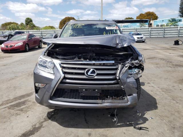 JTJBM7FX1K5240428 - 2019 LEXUS GX 460 GRAY photo 5