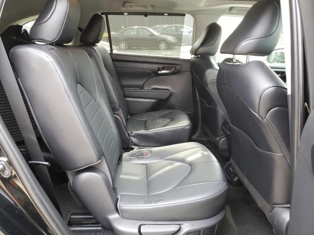 5TDGZRBH1NS172151 - 2022 TOYOTA HIGHLANDER XLE Schwarz Foto 11