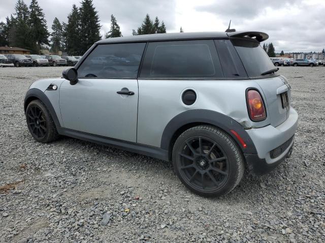 WMWMF73517TL85025 - 2007 MINI COOPER S SILVER photo 2