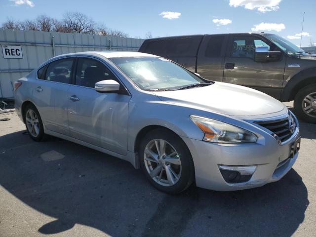 1N4AL3AP8DN509454 - 2013 NISSAN ALTIMA 2.5 SILVER photo 4