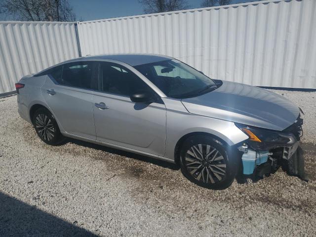 1N4BL4DV9RN339813 - 2024 NISSAN ALTIMA SV SILVER photo 4