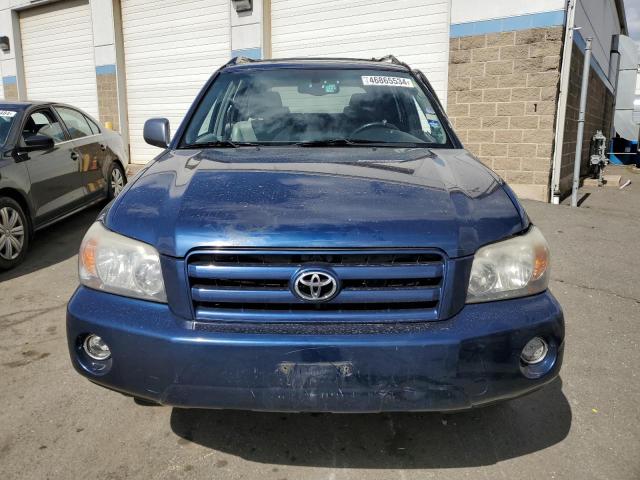 JTEEP21A940029504 - 2004 TOYOTA HIGHLANDER BLUE photo 5