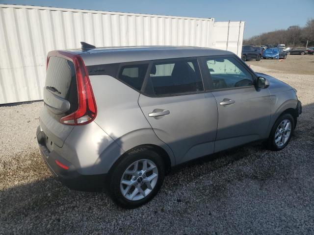 KNDJ23AUXN7825074 - 2022 KIA SOUL LX GRAY photo 3