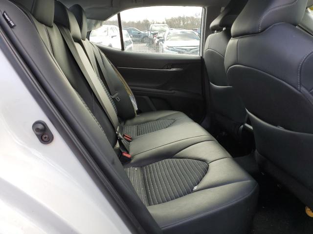 4T1G11AK8PU147070 - 2023 TOYOTA CAMRY SE NIGHT SHADE WHITE photo 10