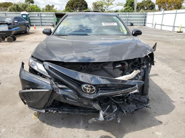 4T1K61AK5NU075205 - 2022 TOYOTA CAMRY XSE BLACK photo 5