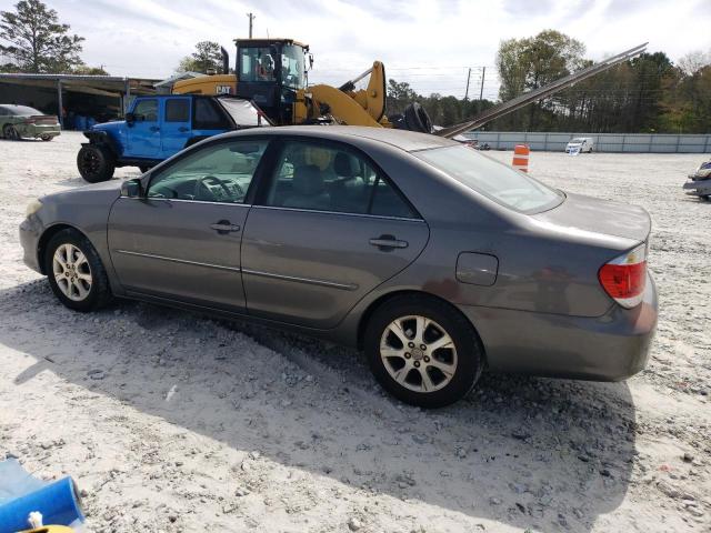 4T1BF30K75U603131 - 2005 TOYOTA CAMRY LE GRAY photo 2