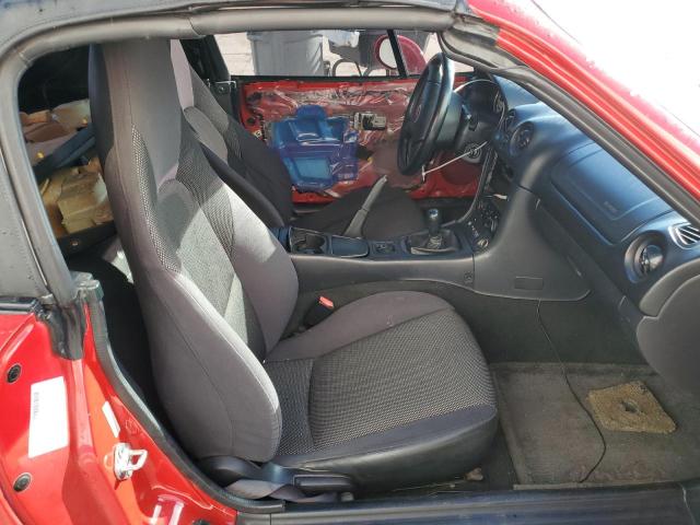 JM1NB353310217256 - 2001 MAZDA MX-5 MIATA BASE RED photo 10