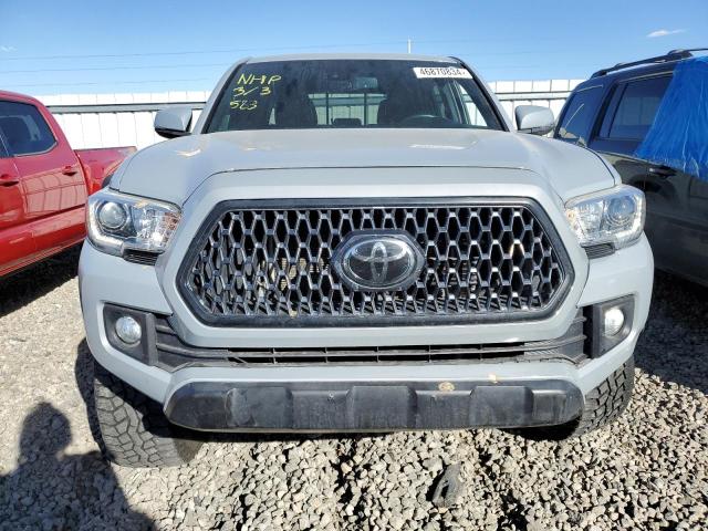 3TMCZ5AN5KM202293 - 2019 TOYOTA TACOMA DOUBLE CAB GRAY photo 5