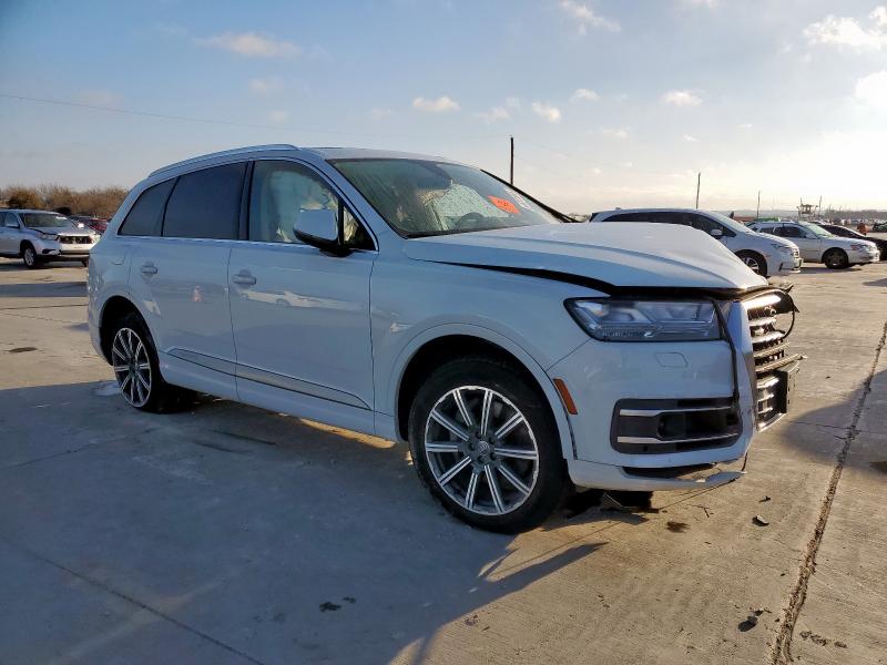 WA1VAAF7XJD005627 - 2018 AUDI Q7 PRESTIGE Weiß Foto 4