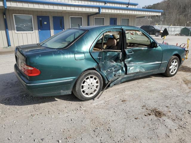 WDBJF65J81B201396 - 2001 MERCEDES-BENZ E 320 GREEN photo 3