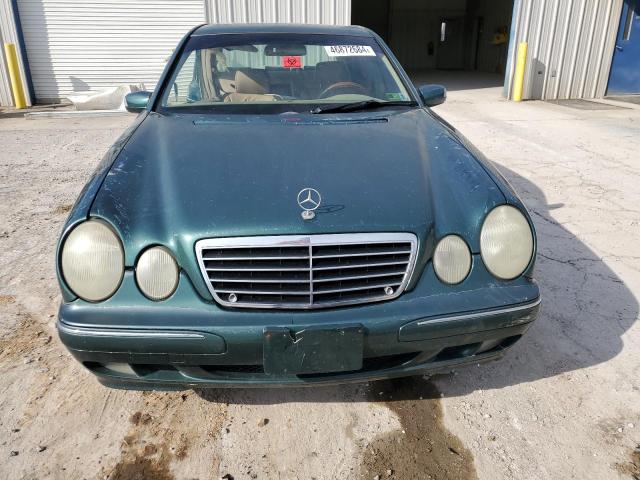 WDBJF65J81B201396 - 2001 MERCEDES-BENZ E 320 GREEN photo 5