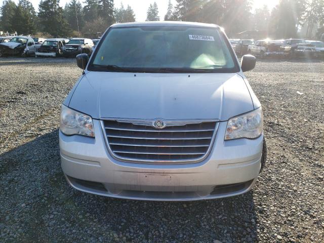 2A8HR44E79R602251 - 2009 CHRYSLER TOWN & COU LX SILVER photo 5