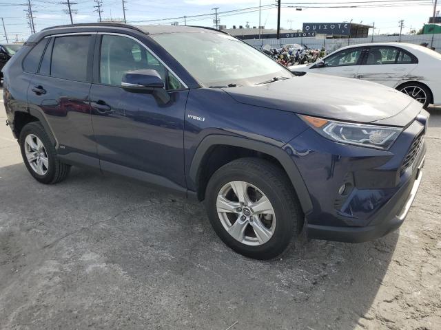 2T3RWRFV9KW017102 - 2019 TOYOTA RAV4 XLE BLUE photo 4