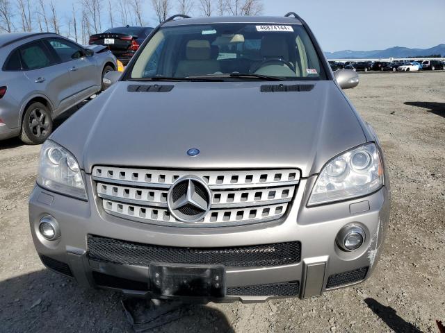 4JGBB72E18A316741 - 2008 MERCEDES-BENZ ML 550 SILVER photo 5